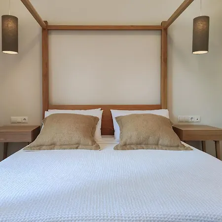 Villa Kipo Paradiso Spa, Yoga & Gym Kirianna