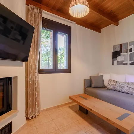Villa Kipo Paradiso Spa, Yoga & Gym Kirianna